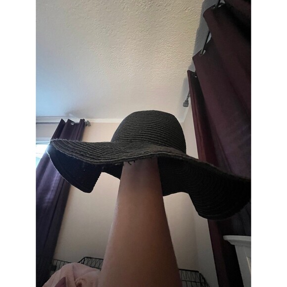 Sun hat - Picture 3 of 3